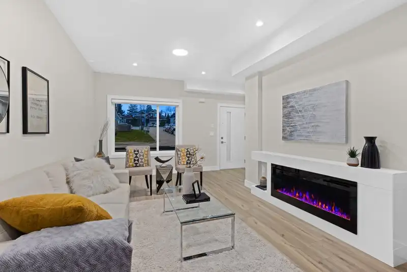 58 9652 162A STREET - photo 1 of 31