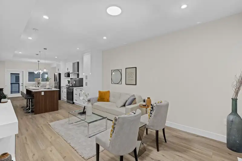 58 9652 162A STREET - photo 3 of 31