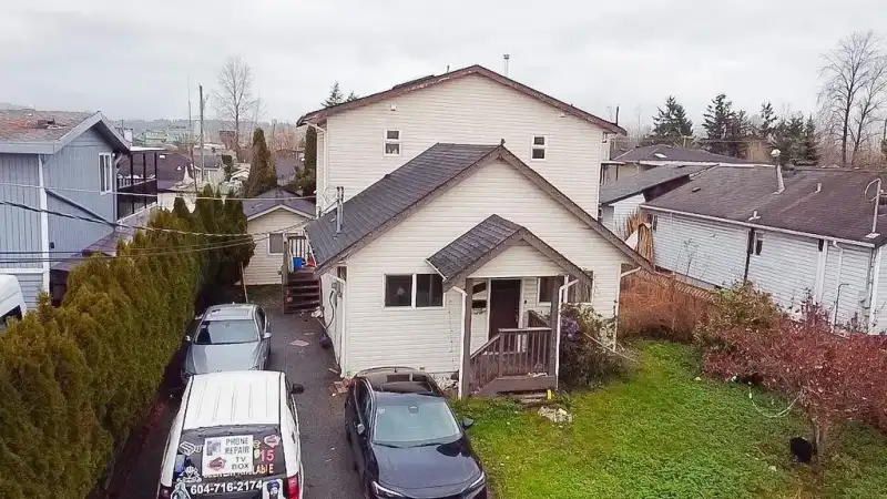 12769 114B AVENUE - photo 1 of 26
