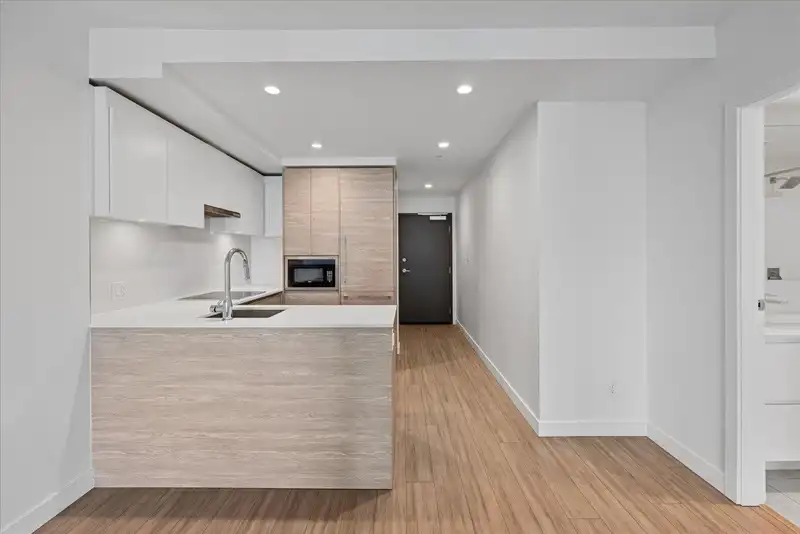 1005 13655 FRASER HIGHWAY - photo 1 of 26