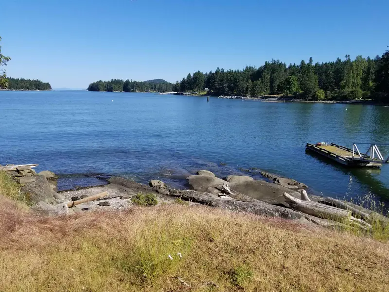 108 TWISS ROAD - photo 2 of 25