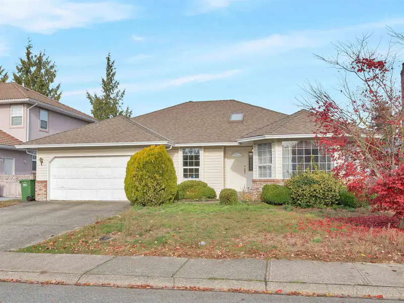 32337 NAKUSP DRIVE - photo 1 of 23