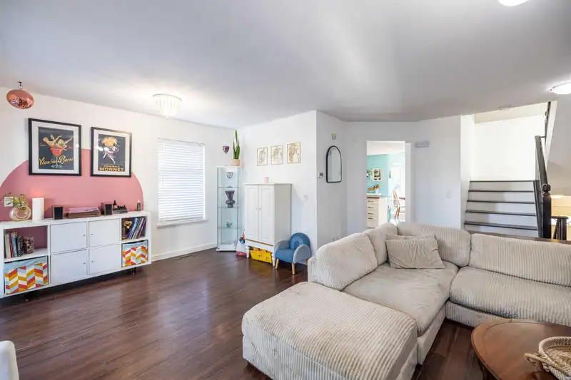 7 8220 121A STREET - photo 4 of 29