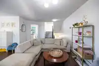 7 8220 121A STREET - thumbnail 5