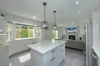 6049 133A STREET - thumbnail 9