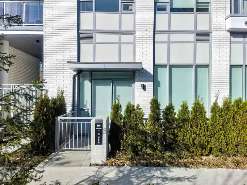 101 13359 OLD YALE ROAD - photo 1 of 18