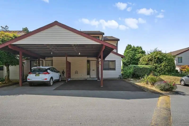 75 13880 74 AVENUE - photo 1 of 19