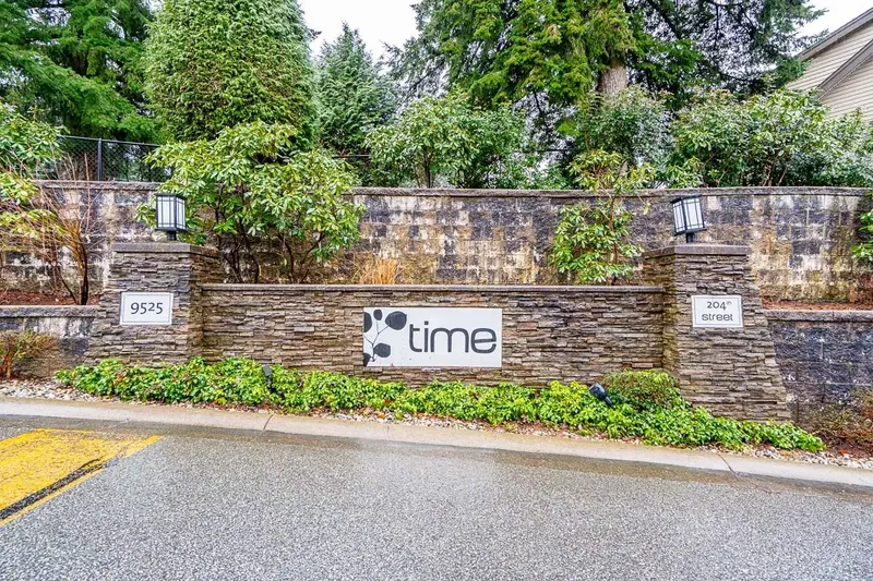 8 9525 204 STREET - photo 2 of 25