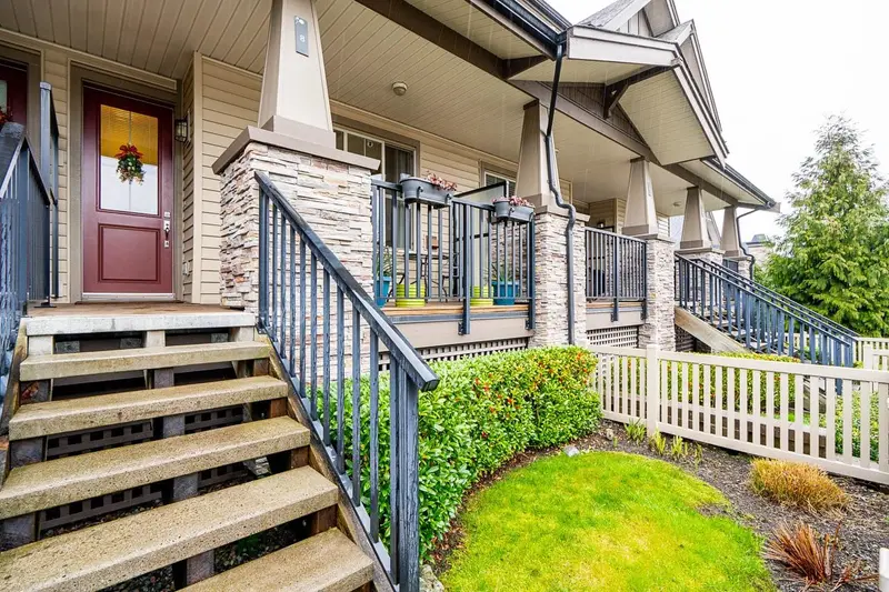 8 9525 204 STREET - photo 4 of 25