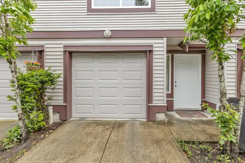 26 12730 66 AVENUE - photo 4 of 26