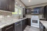 9435 149A STREET - thumbnail 22