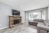 9435 149A STREET - thumbnail 6