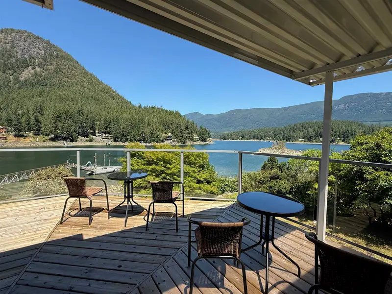 12879-12881 SUNSHINE COAST HIGHWAY - photo 4 of 25