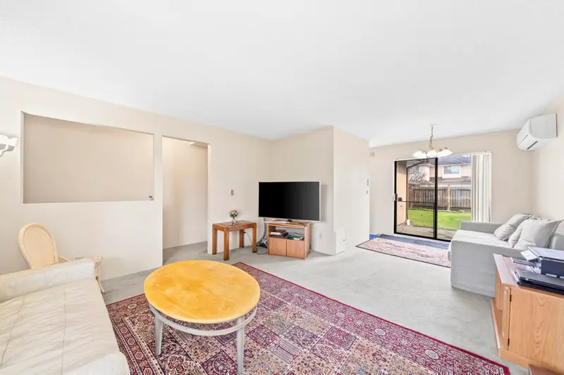 8406 NO. 1 ROAD - photo 3 of 22