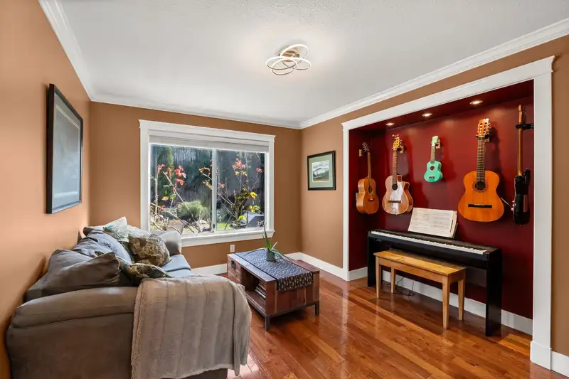 7882 163 STREET - photo 2 of 40