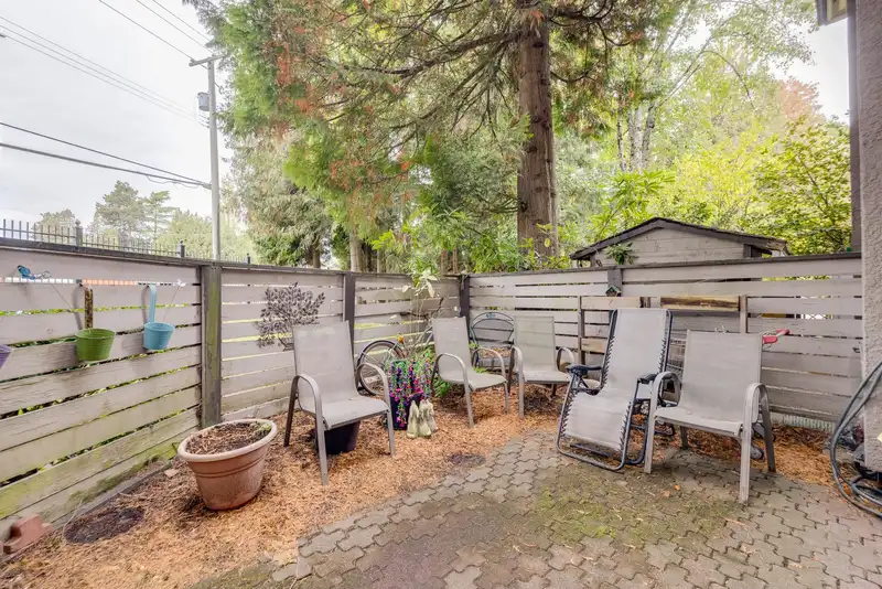 14834 HOLLY PARK LANE - photo 3 of 23