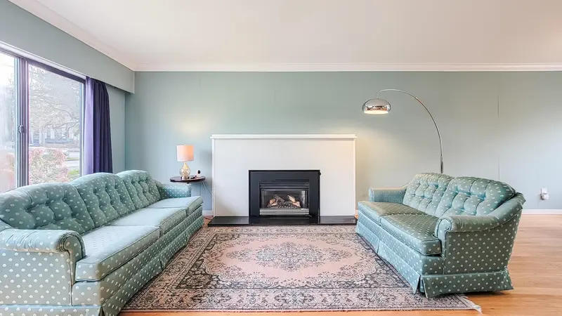 9865 128A STREET - photo 3 of 25