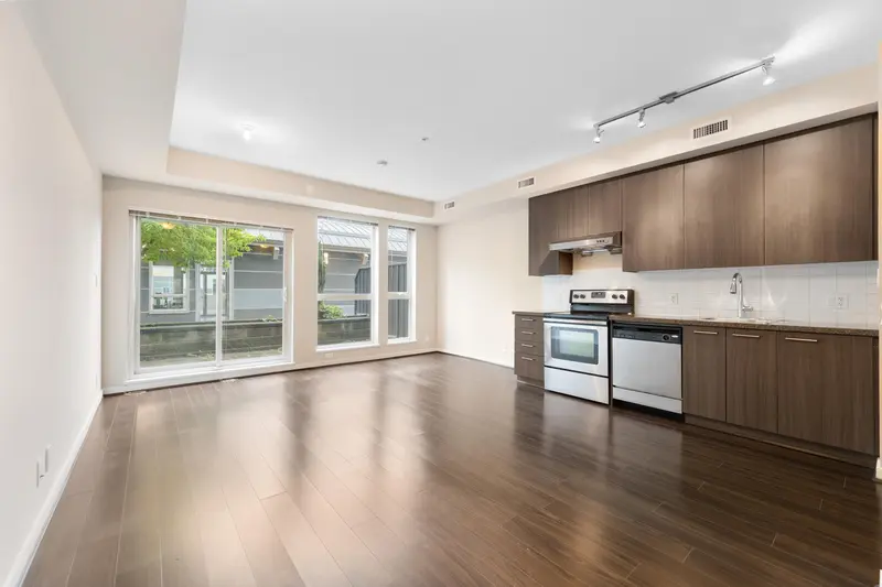 282 4133 STOLBERG STREET - photo 2 of 15