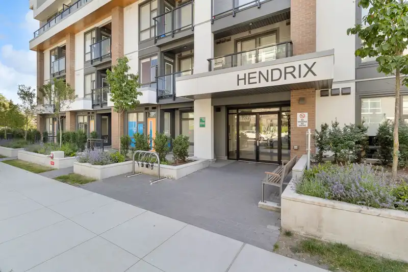 204 10778 138 STREET - photo 1 of 25