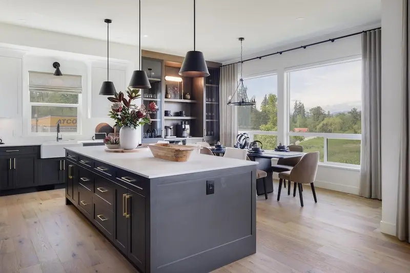 19667 76B AVENUE - photo 3 of 25