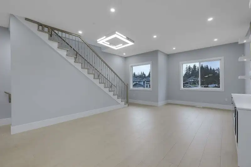 101 13661 59 AVENUE - photo 4 of 27