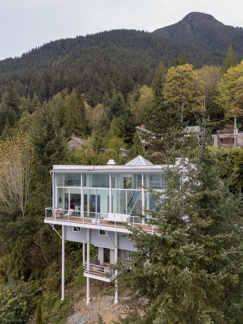 90 ISLEVIEW PLACE - photo 4 of 25