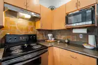 7 8737 161 STREET - thumbnail 6