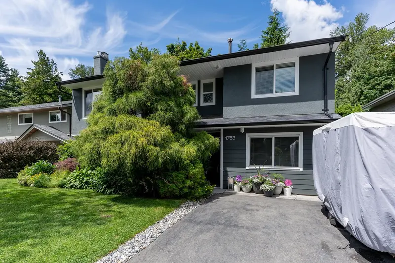 1753 CHALMERS AVENUE - photo 3 of 25