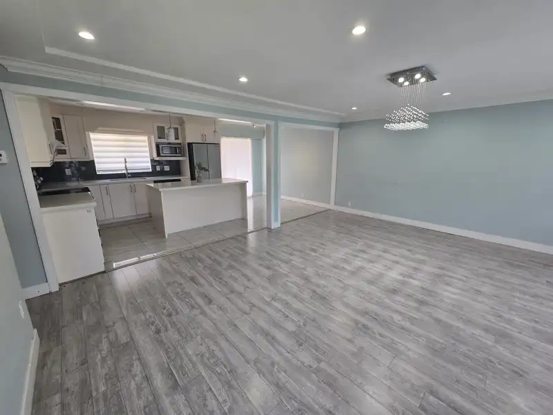 11352 GLEN AVON DRIVE - photo 2 of 12