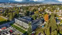 301 10838 WHALLEY BOULEVARD - thumbnail 4