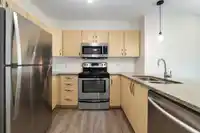 215 13555 GATEWAY DRIVE - thumbnail 6