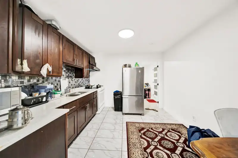 12712 113A AVENUE - photo 3 of 25