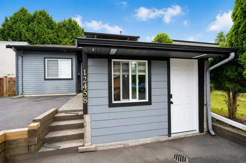 12458 76B AVENUE - photo 2 of 14