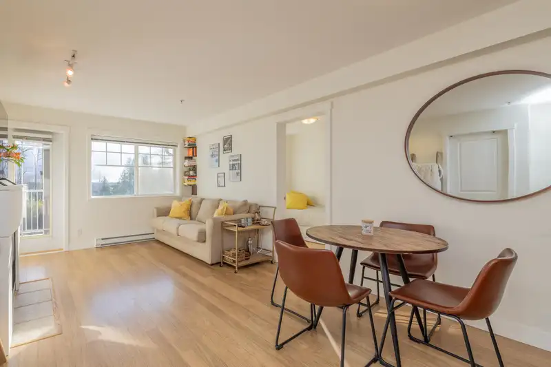 309 19340 65 AVENUE - photo 2 of 40