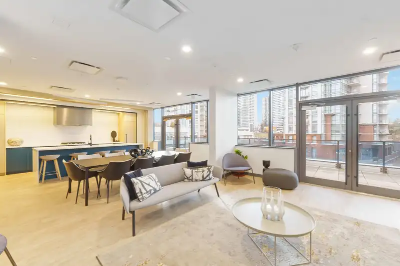 2310 13428 105 AVENUE - photo 3 of 40