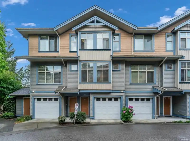 23 12036 66 AVENUE - photo 1 of 16