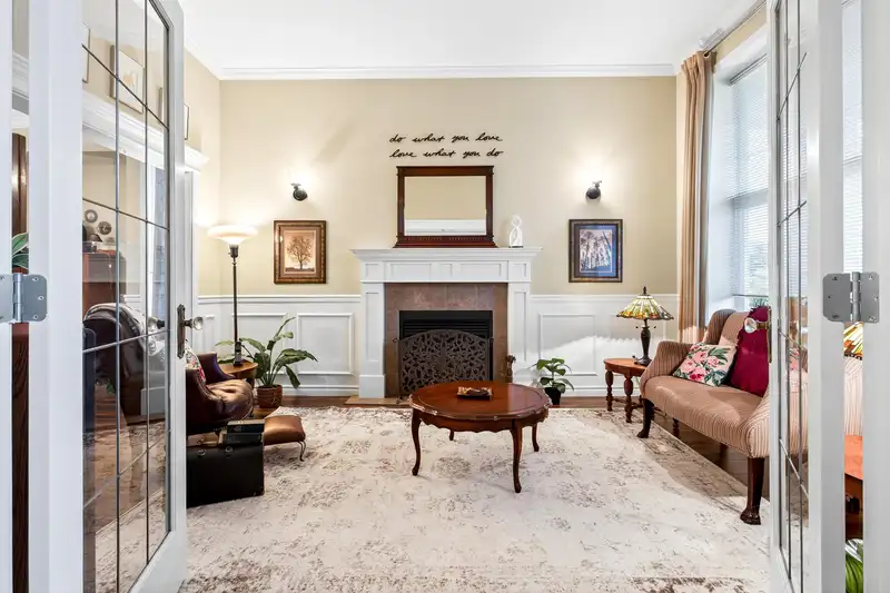 16728 62A AVENUE - photo 4 of 40