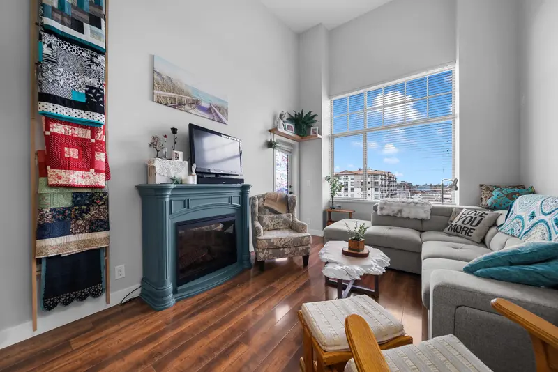 402 11935 BURNETT STREET - photo 1 of 25