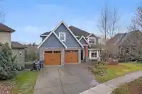 5352 189 STREET - thumbnail 3