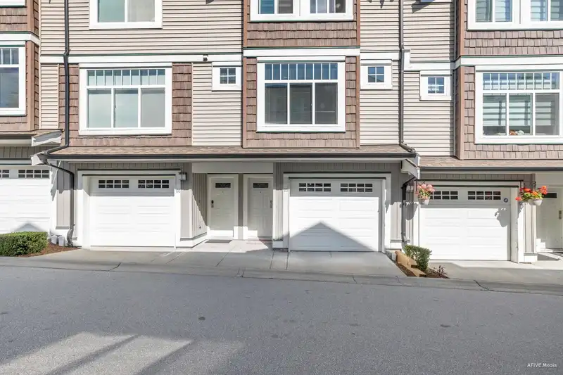 65 14356 63A AVENUE - photo 1 of 40