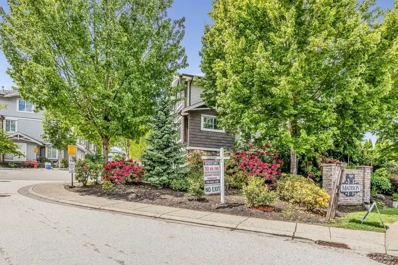 65 14356 63A AVENUE - photo 2 of 40