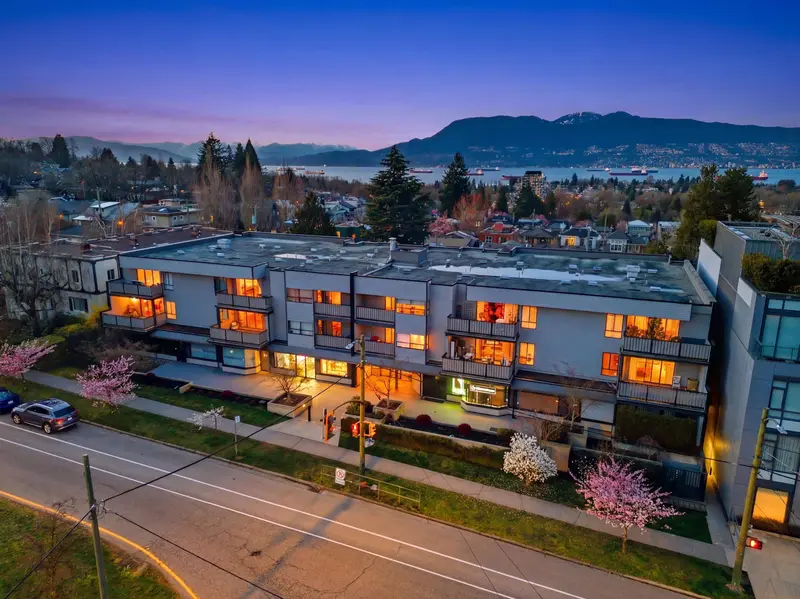 207 3663 W 16 AVENUE - photo 1 of 24