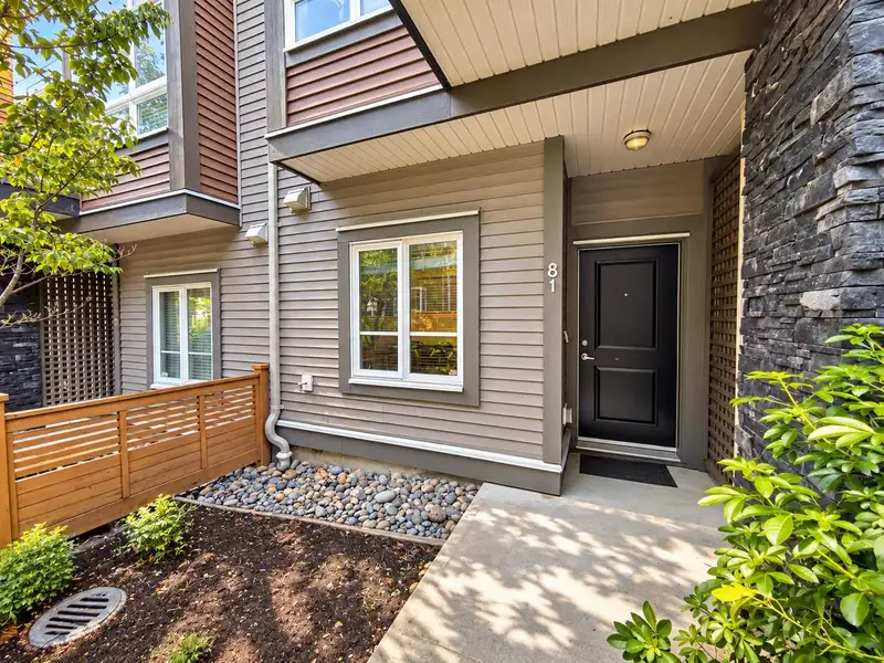 81 5888 144 STREET - photo 2 of 25