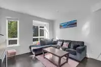 81 5888 144 STREET - thumbnail 12