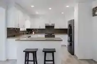 8077 169 STREET - thumbnail 4