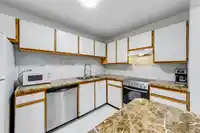 108 13364 102 AVENUE - thumbnail 3