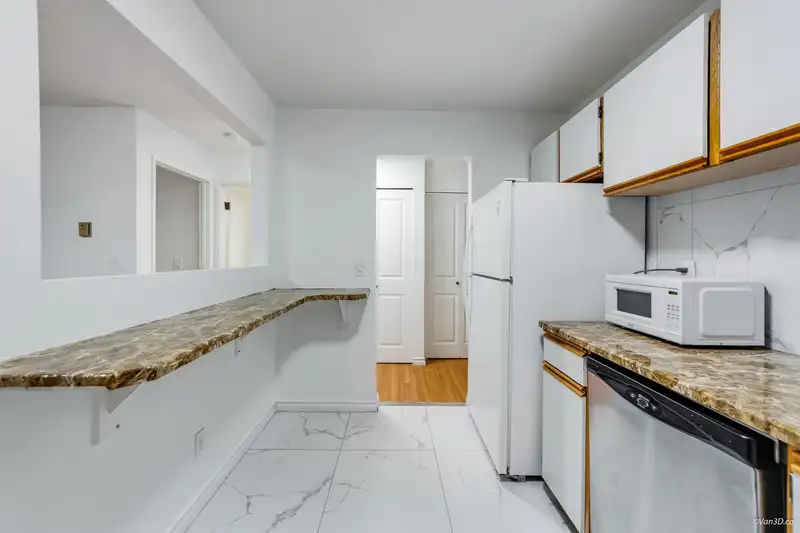 108 13364 102 AVENUE - photo 4 of 26