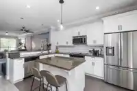 52 19560 68 AVENUE - thumbnail 7