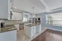 7071 195A STREET - thumbnail 10