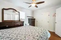 5886 184A STREET - thumbnail 14